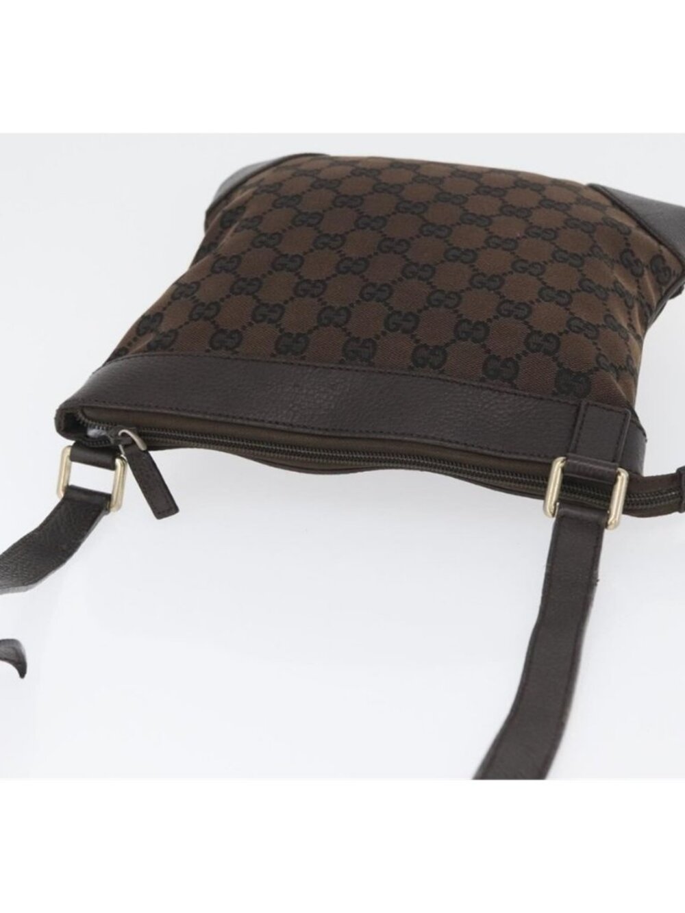 Authentic GUCCI GG Canvas Shoulder Bag Outlet Brown Gold 272396 - Picture 4 of 16